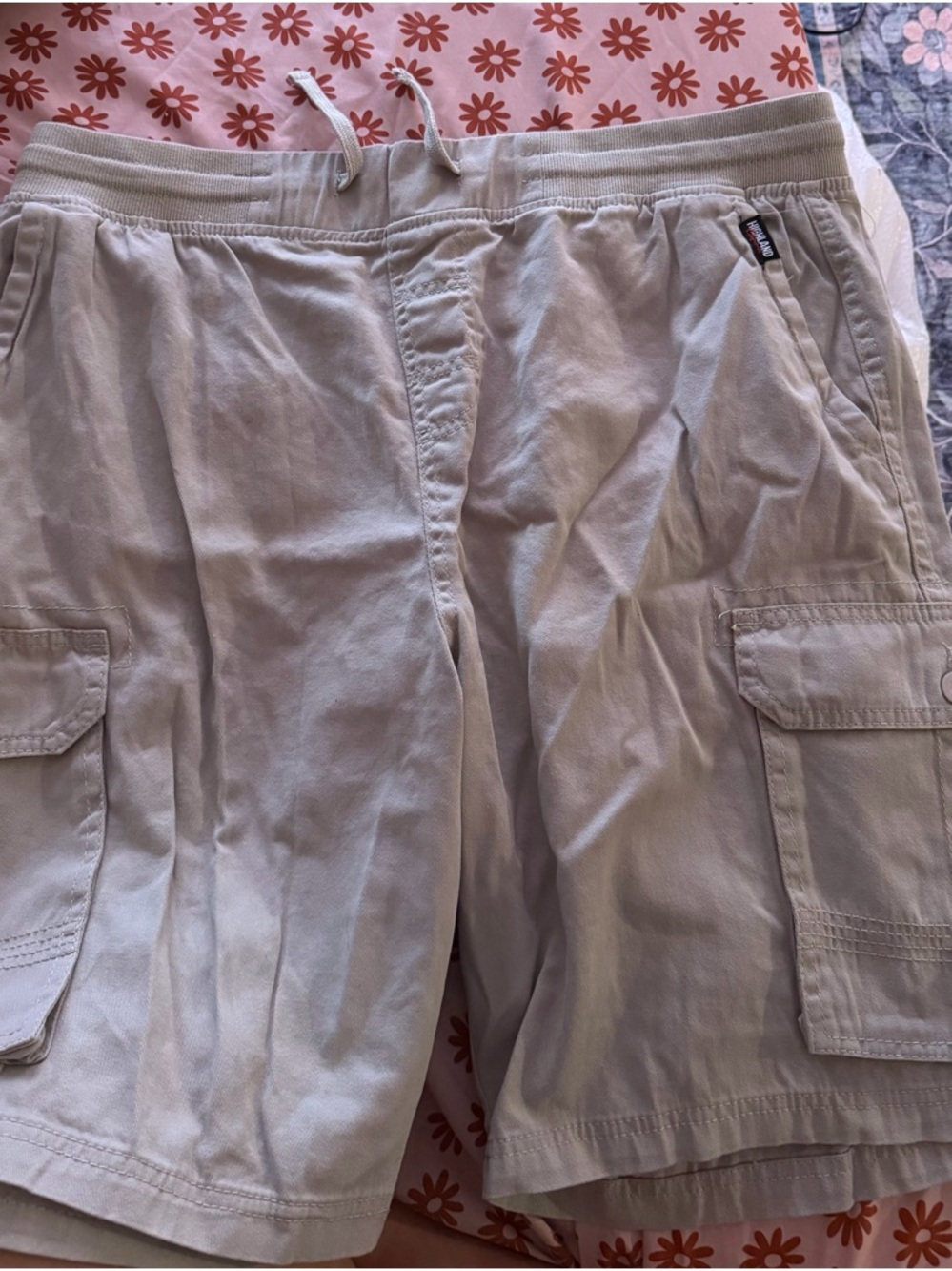 Men's Casual Cargo Shorts in Light Beige